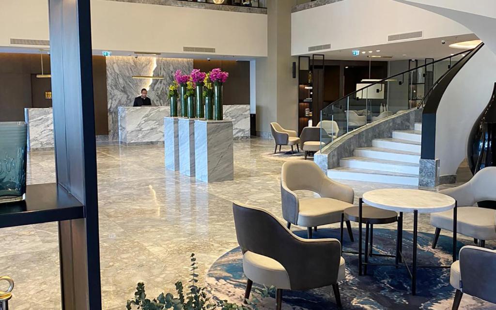 Reserva oferta de viaje o vacaciones en Hotel CROWNE PLAZA WEST ARKAN Reserva oferta de viaje o vacaciones en Hotel CROWNE PLAZA WEST ARKAN